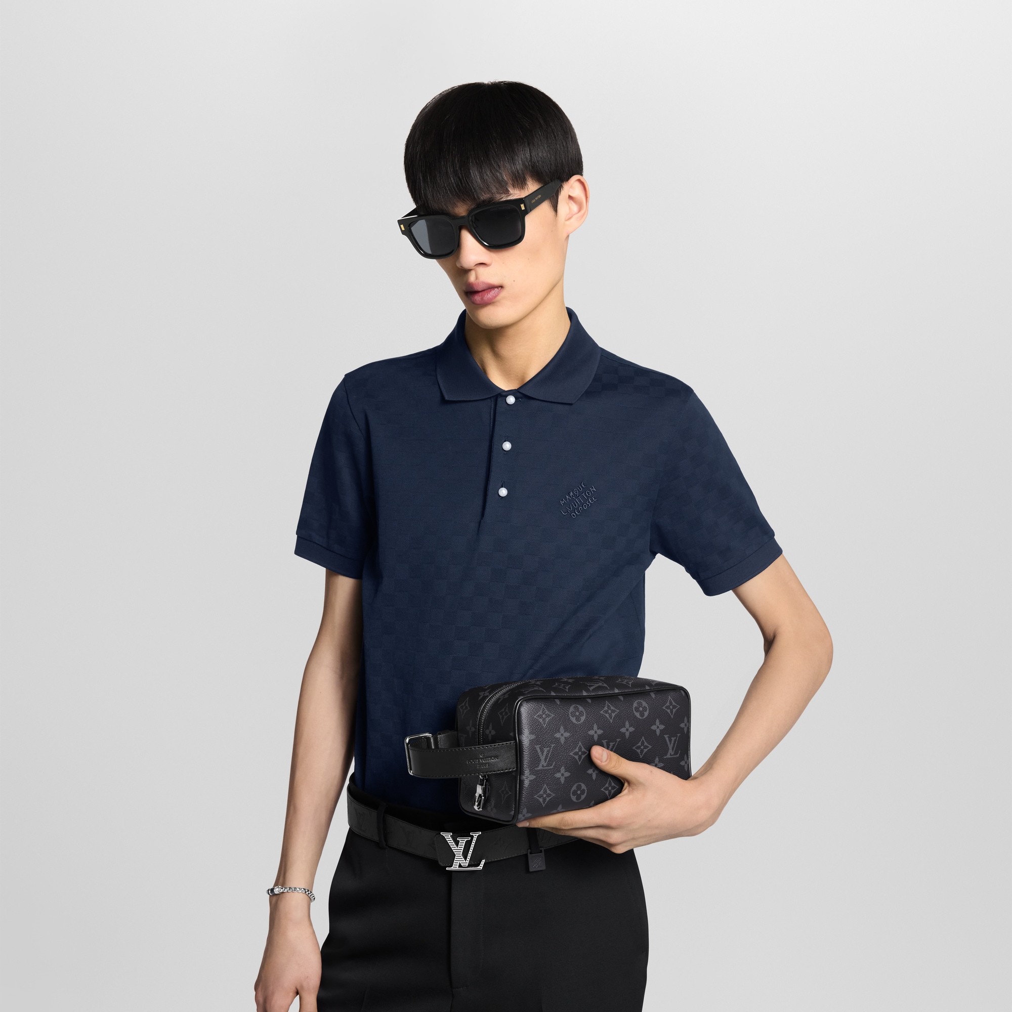 Locker Dopp Kit Monogram Eclipse - Travel | LOUIS VUITTON